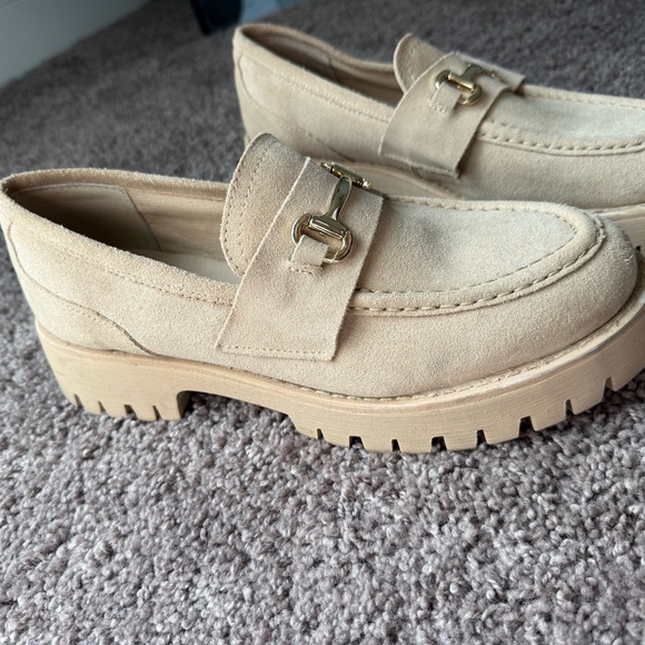 Steve Madden Shoes - Steve Madden Lando Loafers Tan Suede size 11